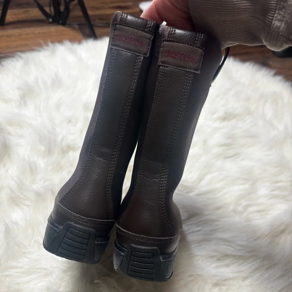 Berries by Aetrex Mid Calf Neoprene Boots in Brown and Black size 7 women’s